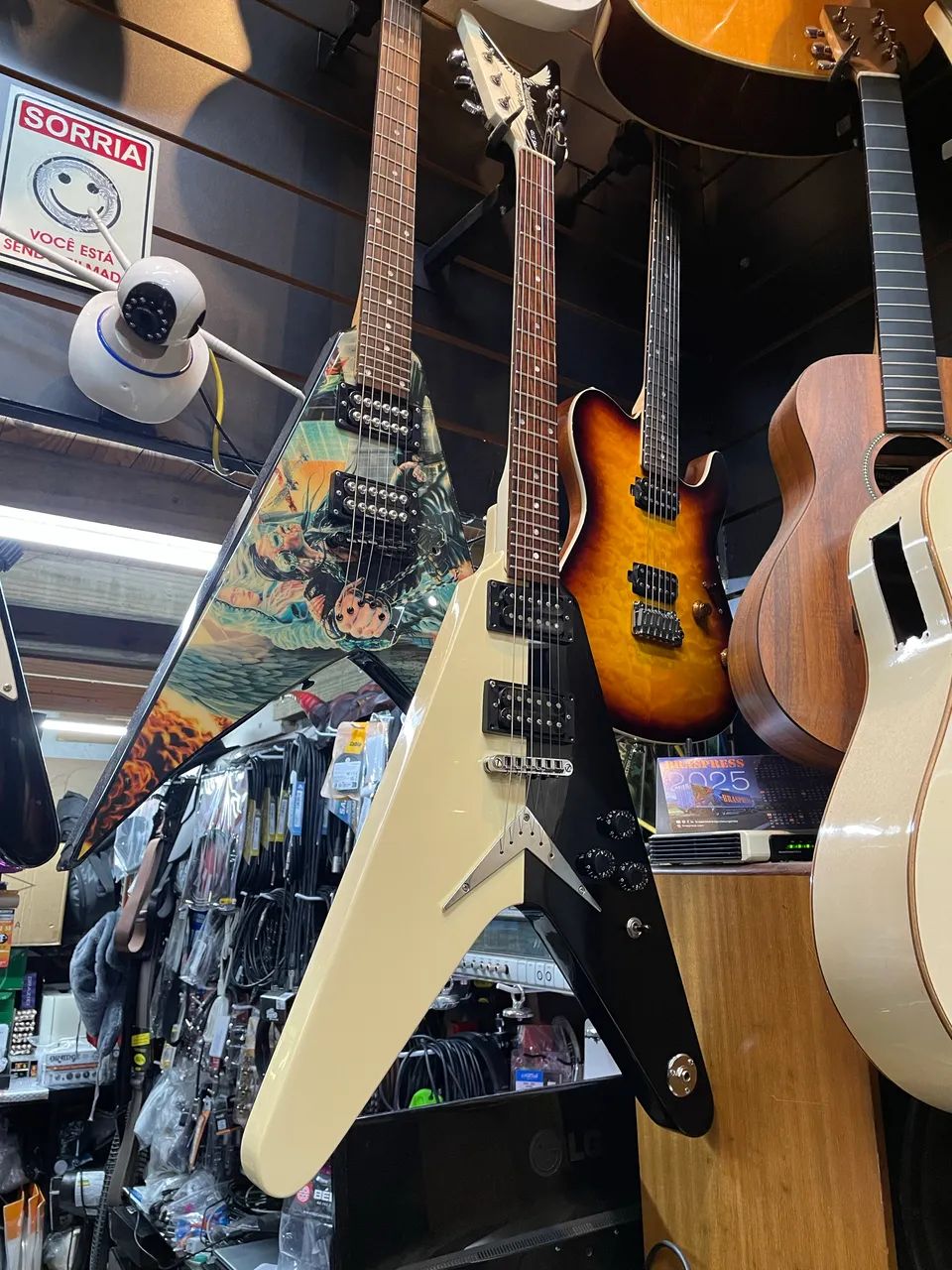 Guitarra Flying V clássica dean Michael schenker signature