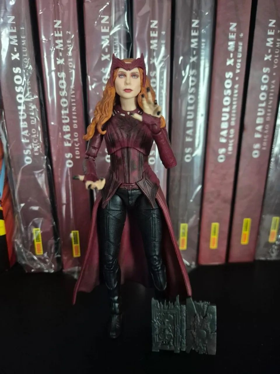 Feiticeira Escarlate Marvel Legends