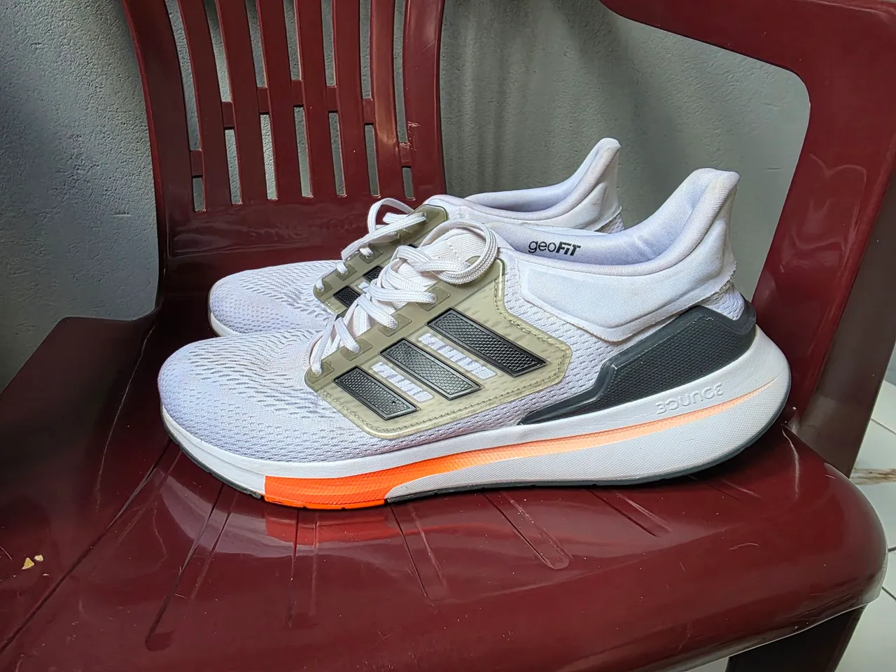 Tênis Adidas