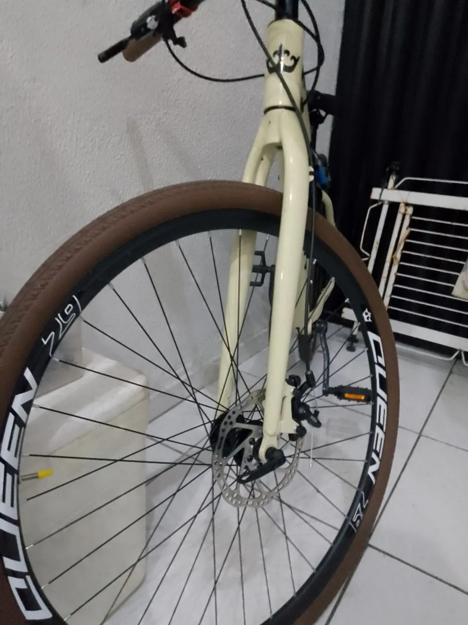 Bicicleta Queen Aro 700
