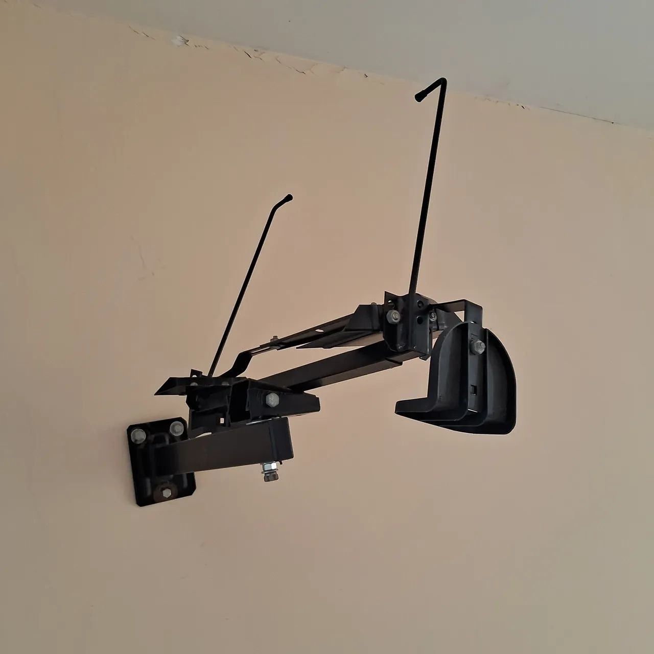 Suporte brasforma para tv de tubo até  21 polegadas  e dvd - Foto 4