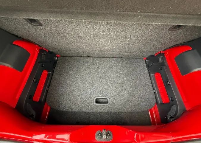 Volkswagen Move Up! TSI - Rodas de liga-leve - 2016 - Foto 11