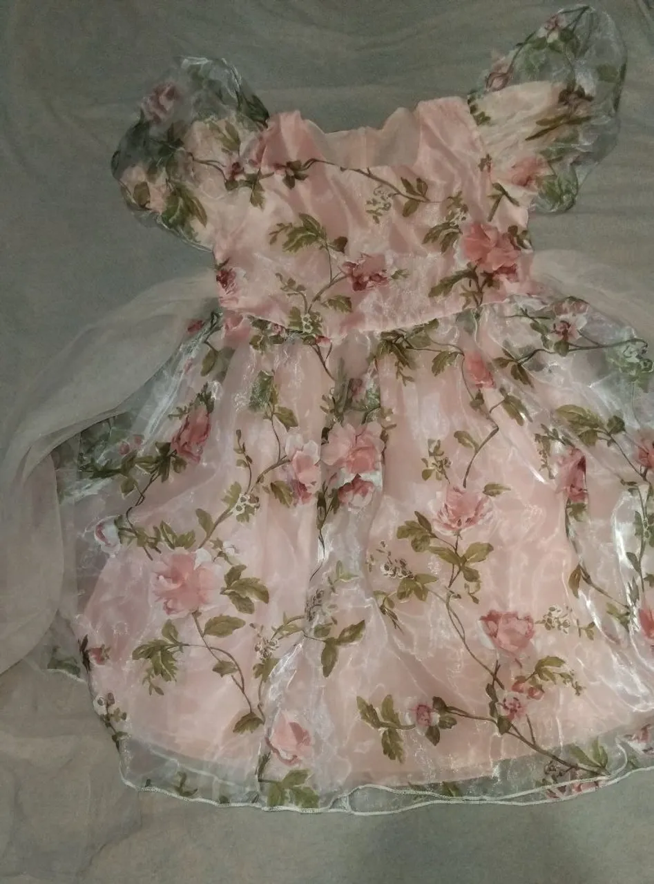Vestido Infantil Floral Delicado - Perfeito para Ocasiões Especiais