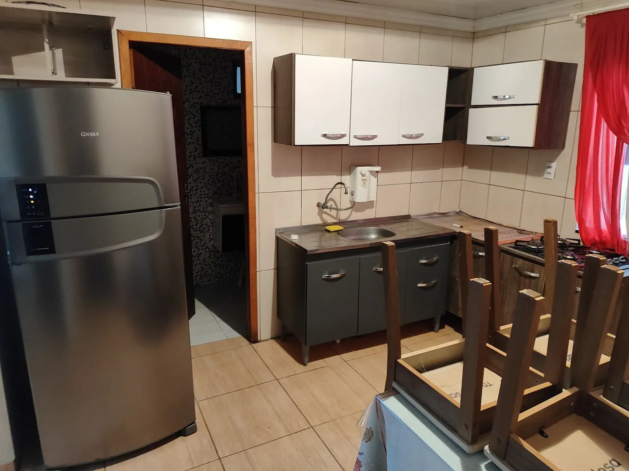 Alugo casa