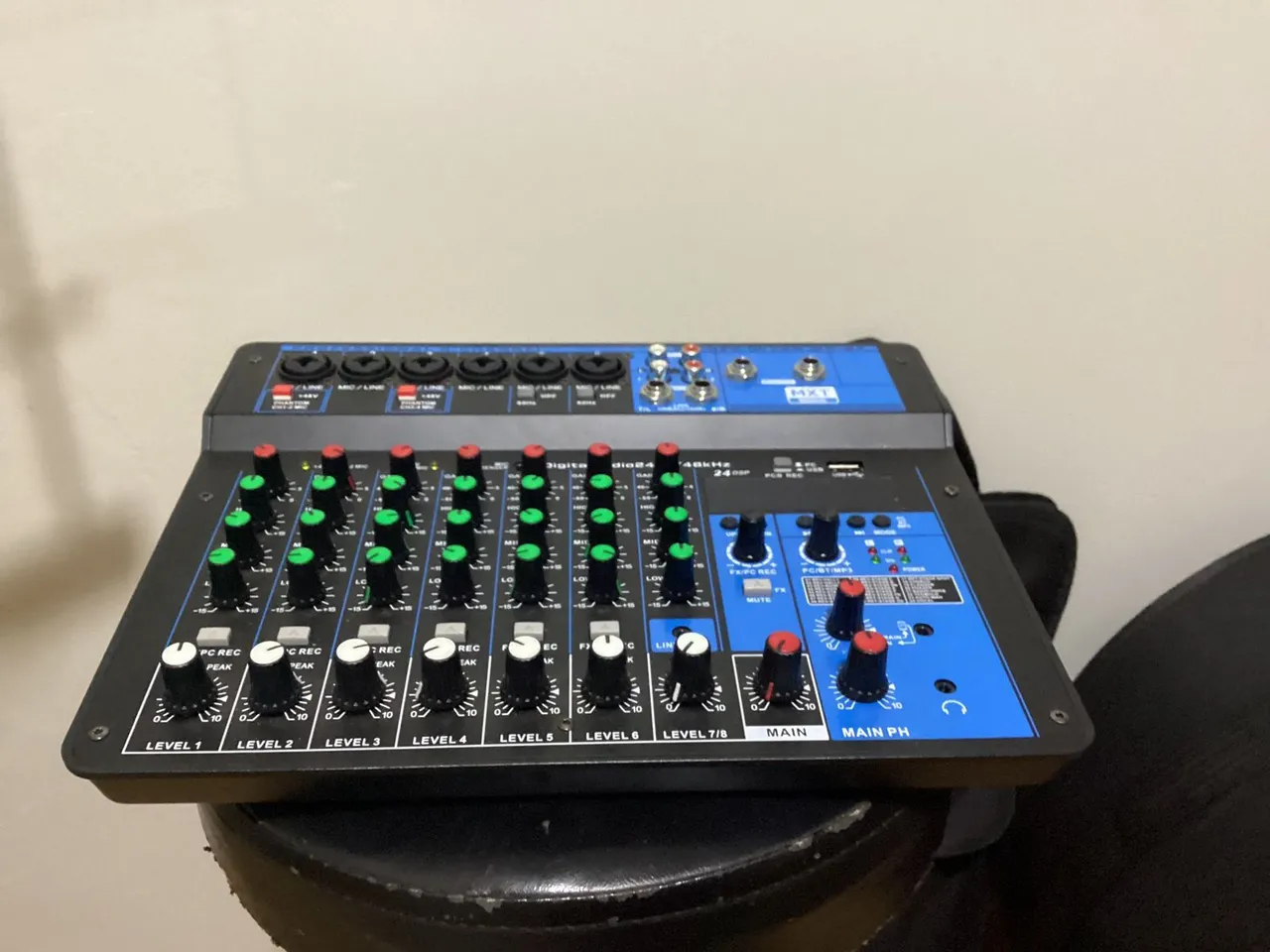 Mesa de Som MXT Digital 8 Canais