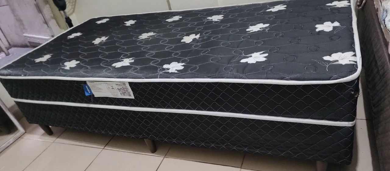 Vendo cama box solteiro por R$ 250,00  - Foto 3