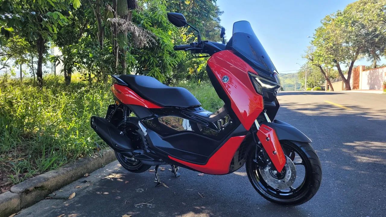 Nmax 160 Conected
