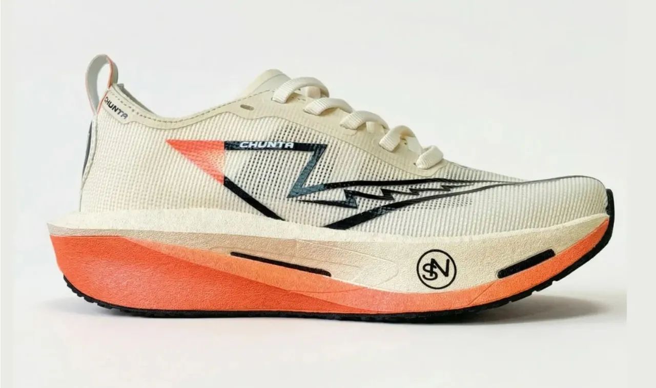 Tênis com placa carbono | Carbon Marathon Chunta - Foto 2