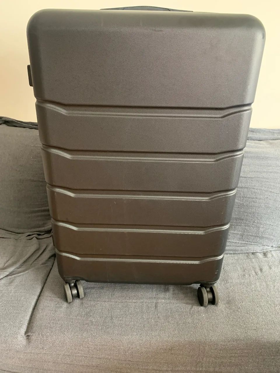 Mala 23kg preta Resistente - Marca própria Walmart