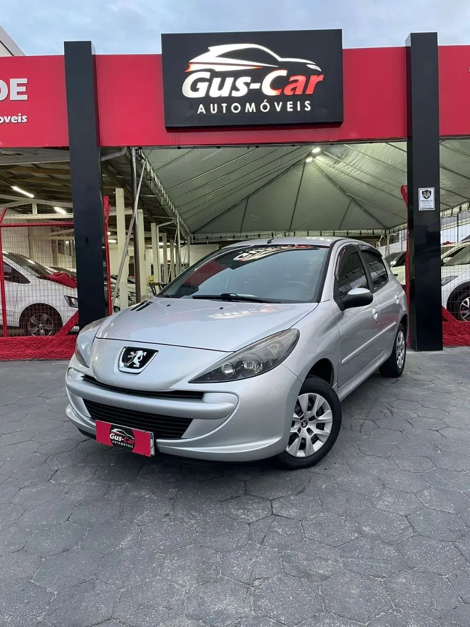 Peugeot 207 Active 1.4 Flex 8V 5P 2015