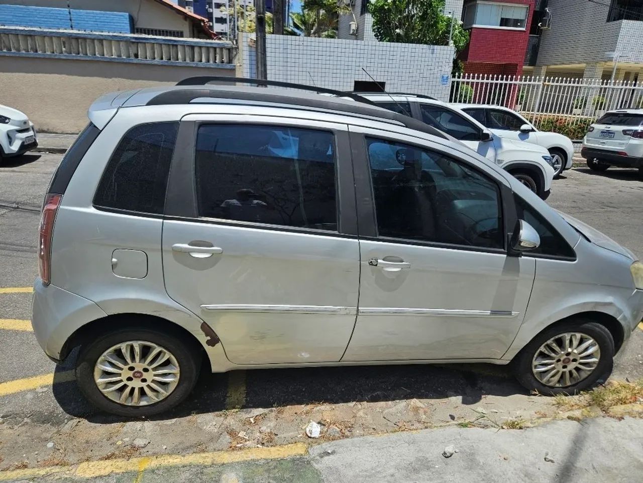 Fiat Idea Attractive 1.4 Fire Flex 8V 5P 2013 - Foto 4