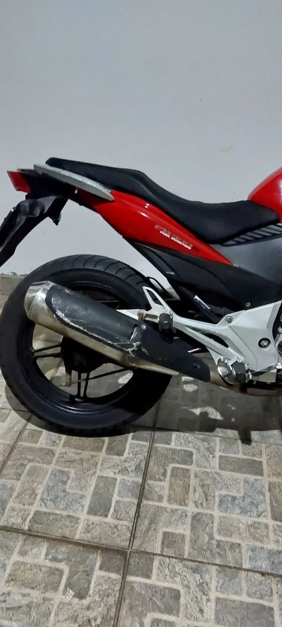 CB 300 R 2014 MUITO BEM CUIDADA  - Foto 3