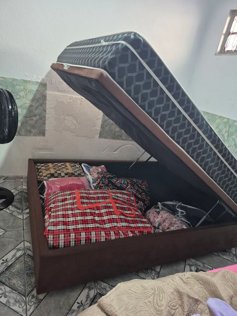 Vende-se cama de casal com base baú ir uma base de solteiro com auxiliar  - Foto 4