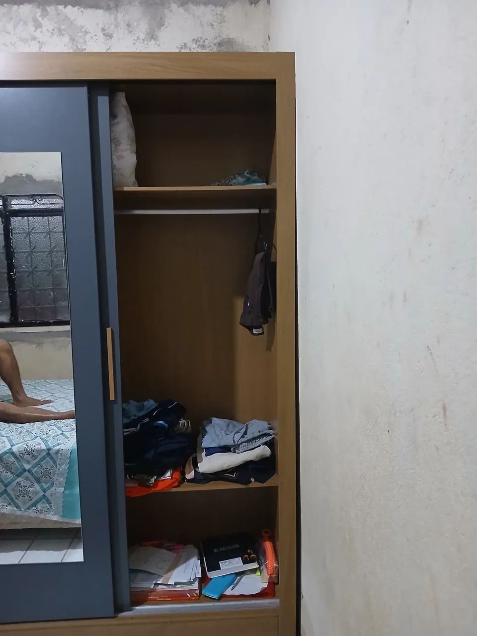 Guarda roupas seminovo - Foto 4