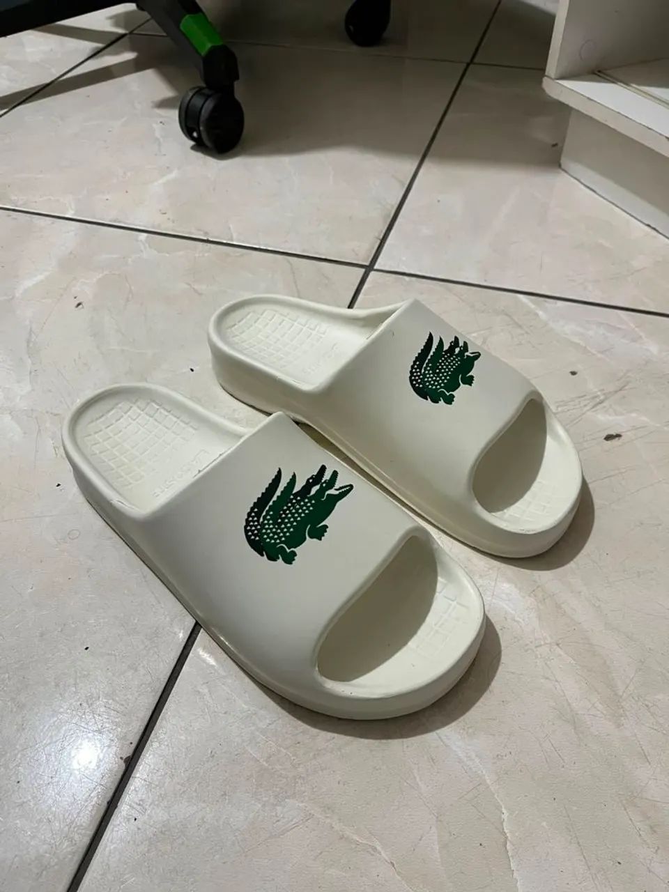 chinelo Slide Lacoste tam 40