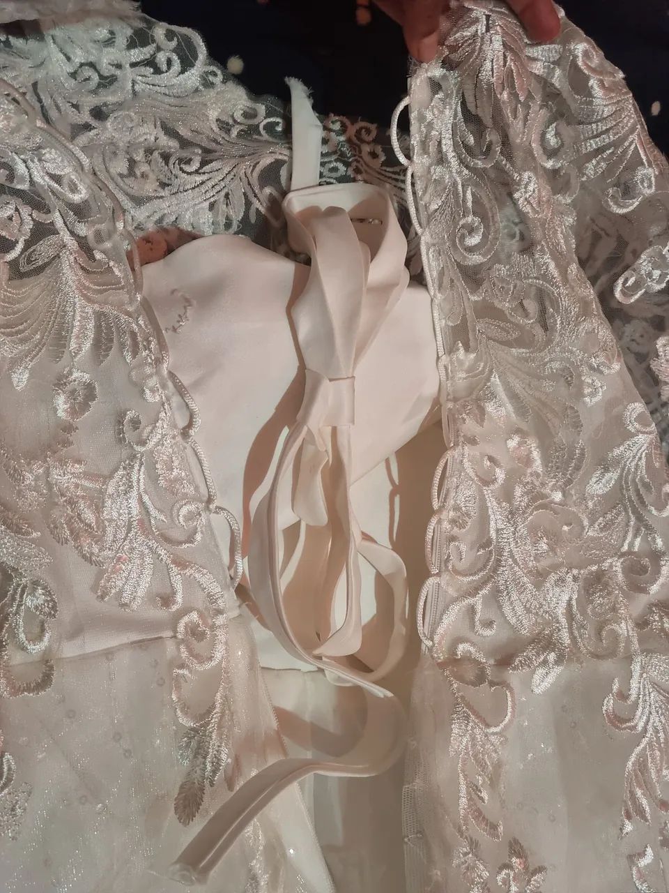 Vestido de noiva regulavel veste ate o 44 - Foto 3
