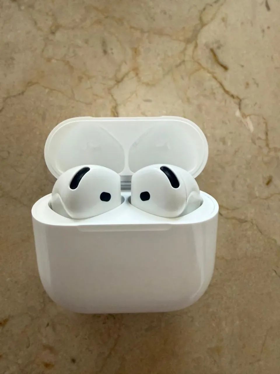 Air Pods 4