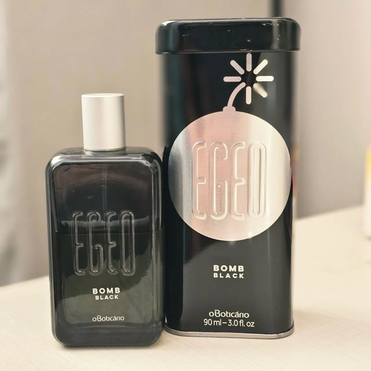 Perfume Boticario Egeo Bomb Black com lata