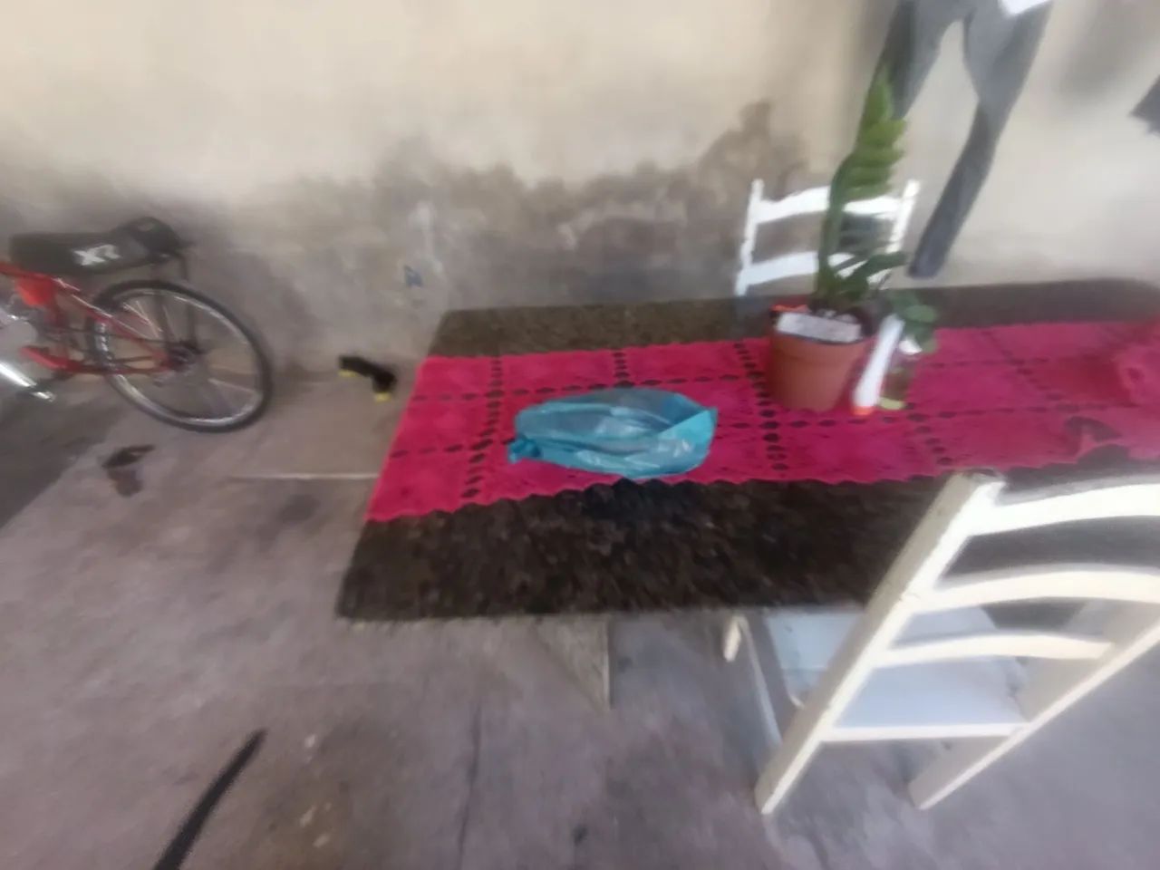 Mesa toda de mármore inclusive os pés  - Foto 3