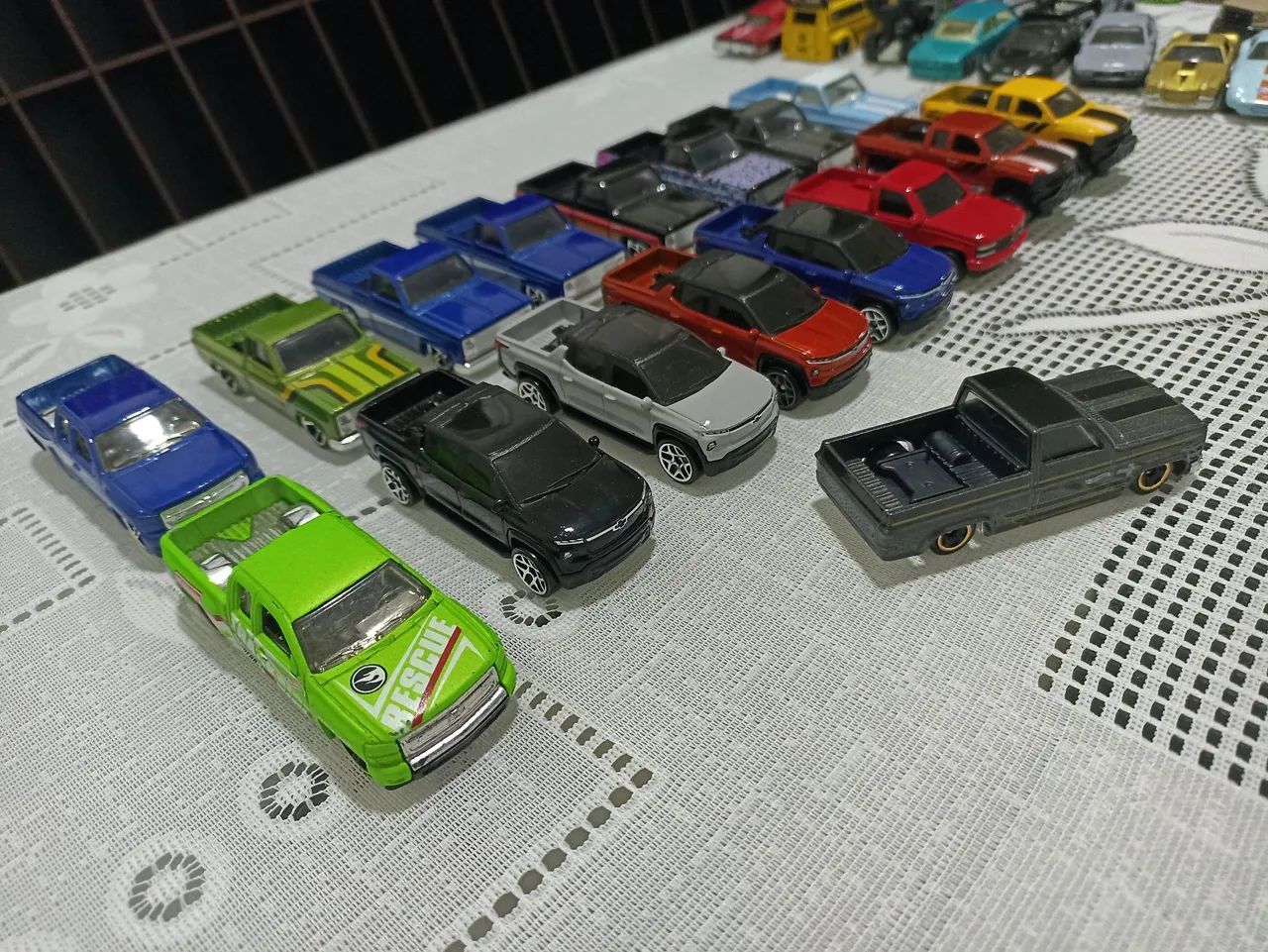Lote Hotwheels Silverado  - Foto 2