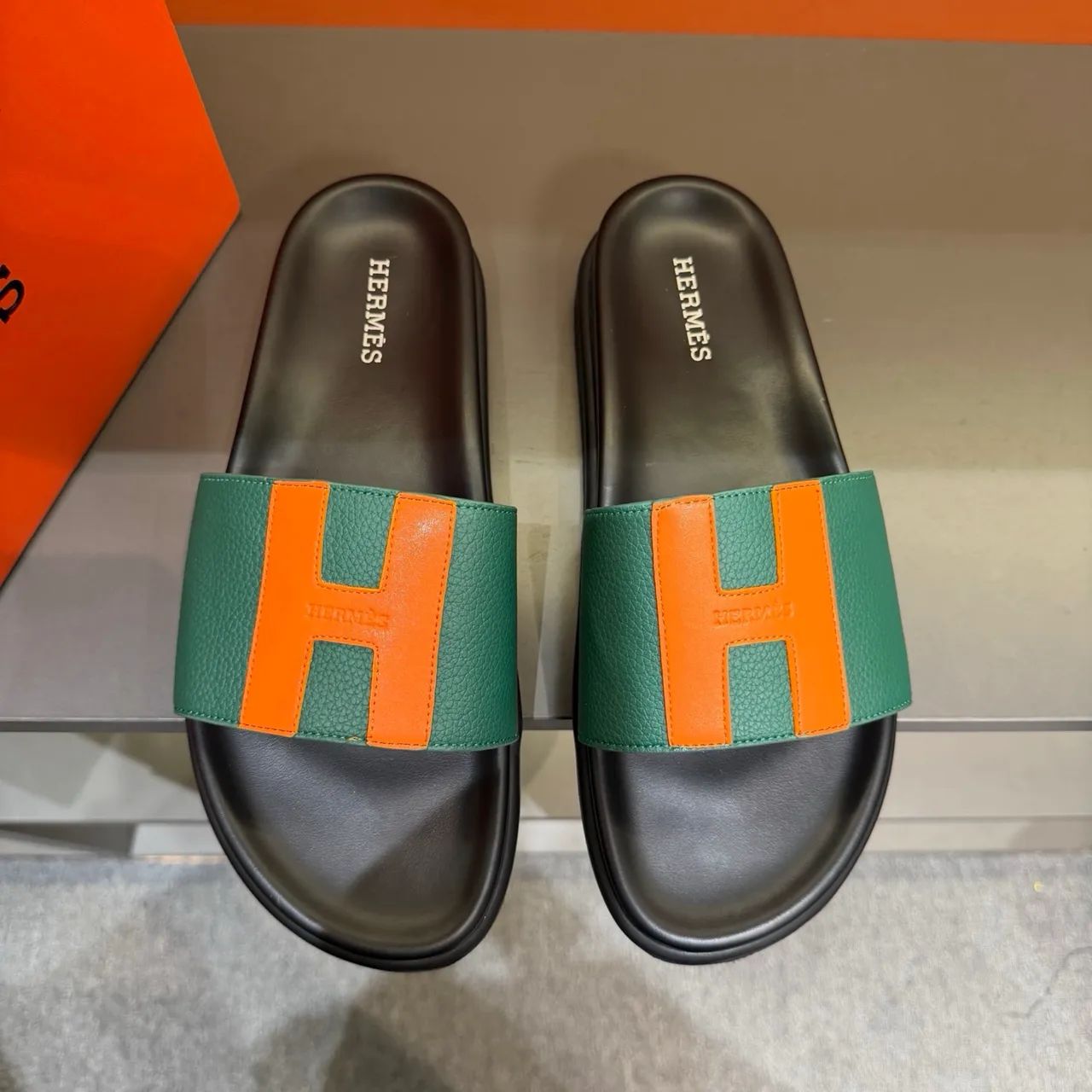 Slide Hermès masculino  - Foto 3
