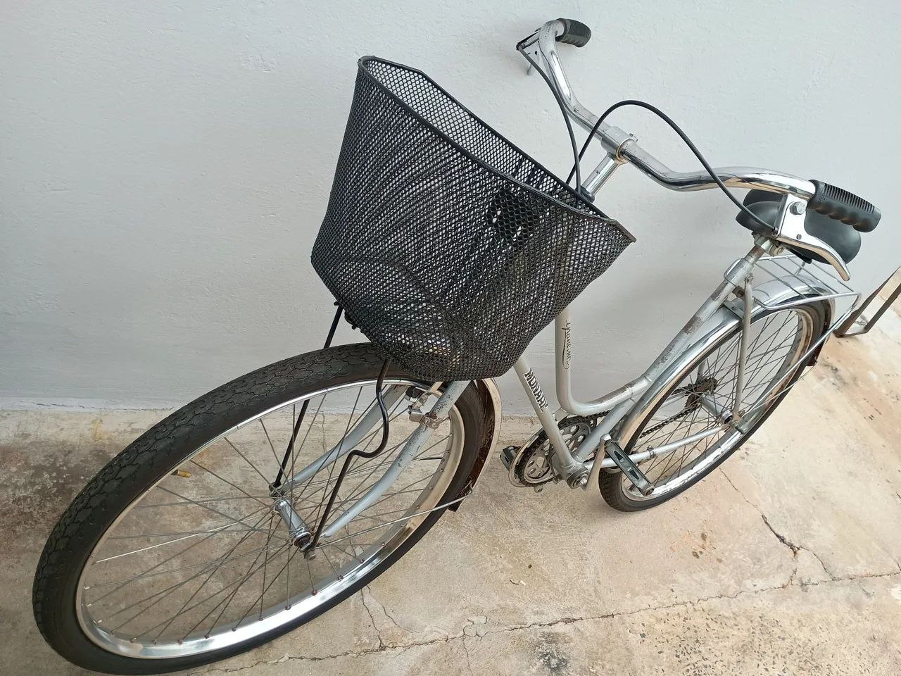 Bicicleta aro 26 anos 80 - Foto 4