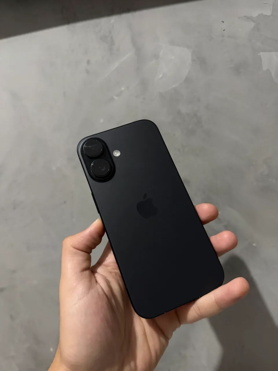 iPhone 16-128GB todo original 