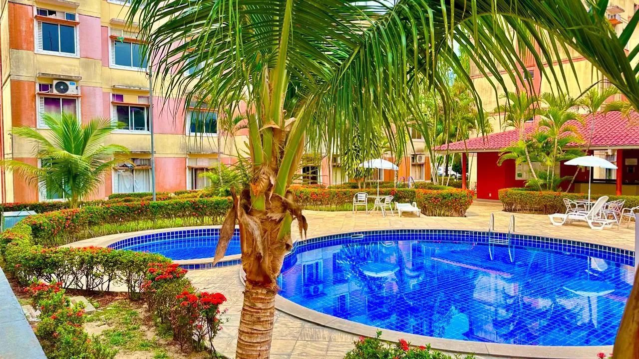 Apartamento 2 Dormitórios. Flores 