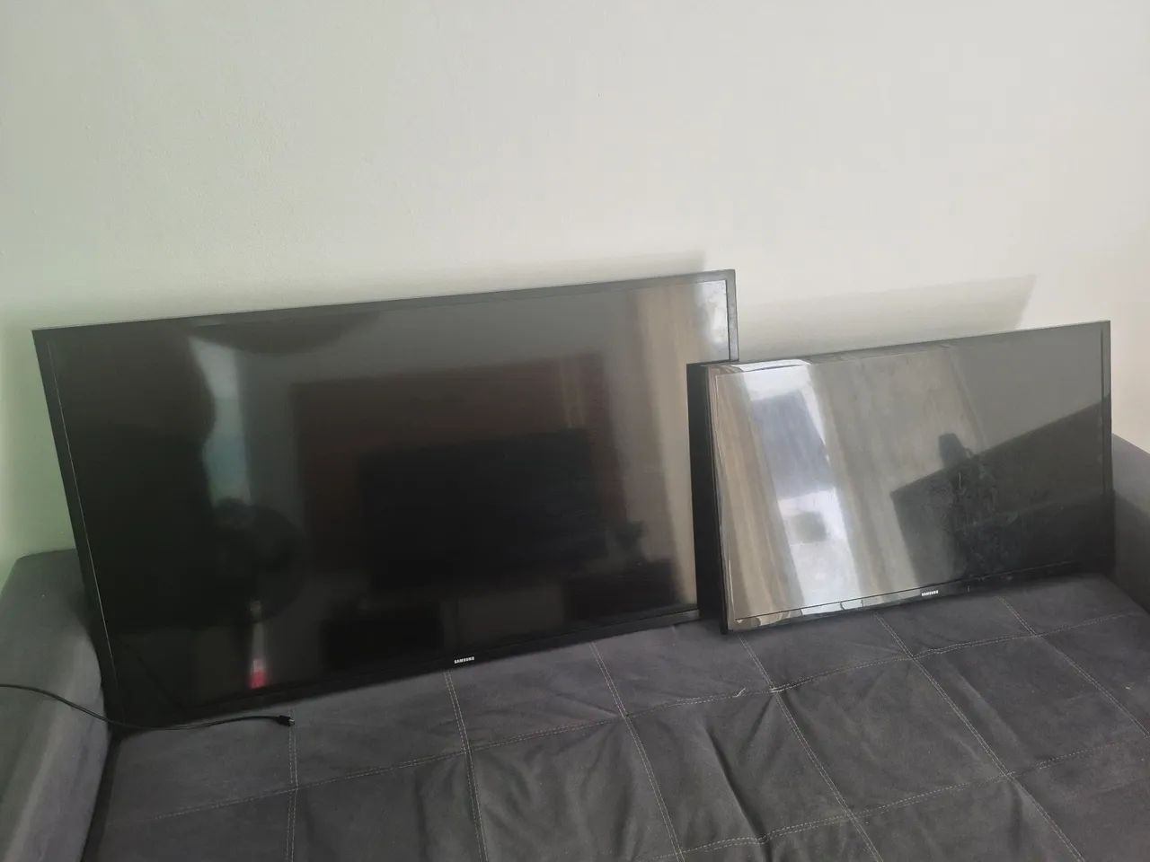 Vendo 2 tvs Samsung com defeito