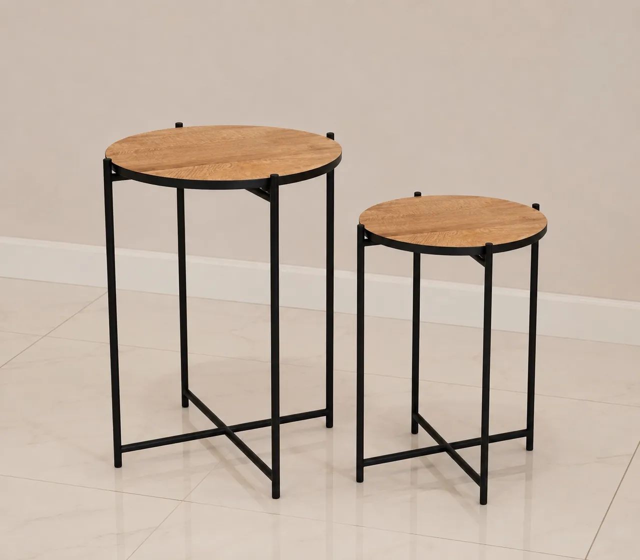 VENDO CONJUNTO DE MESAS LATERAIS/NINHO 