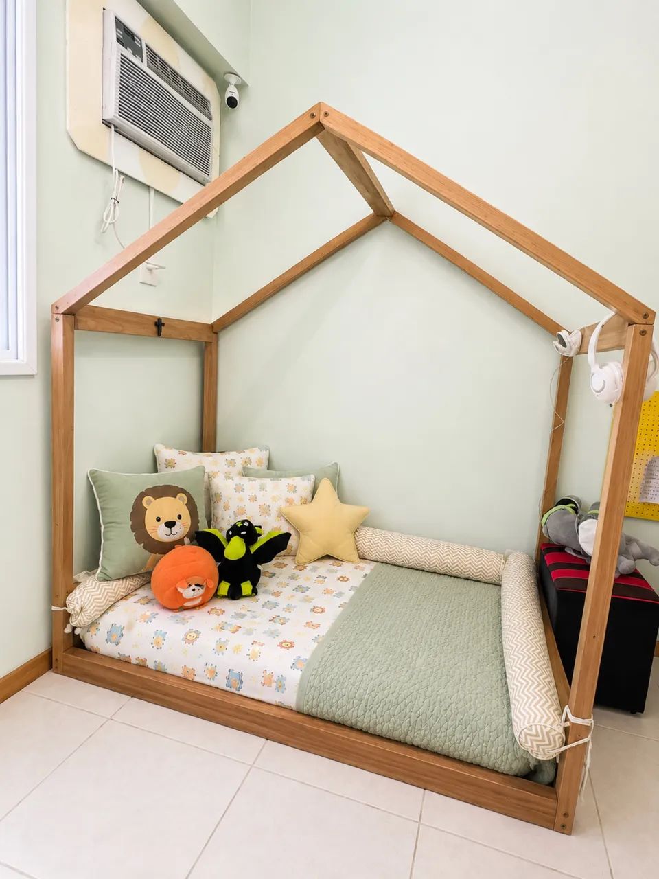 Quarto infantil - Móveis Montessori 