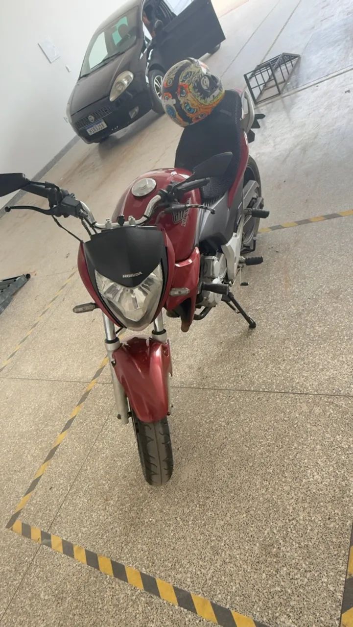 Honda CB 300 com baixo Km - Foto 4