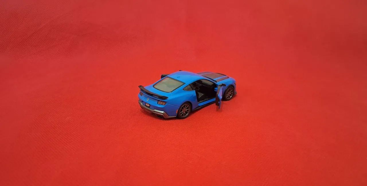 Ford Mustang Dark  - Foto 4