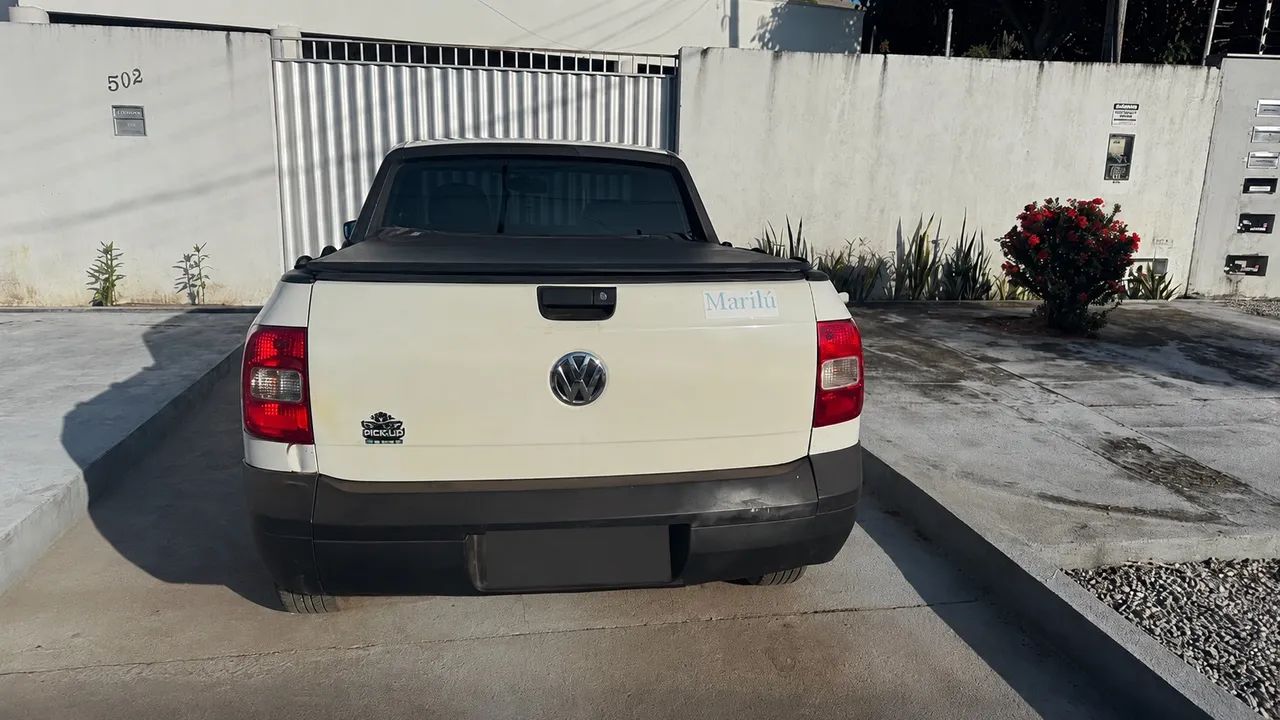 Volkswagen Saveiro 1.6 MI Total Flex 8V CE 2014 - Foto 2