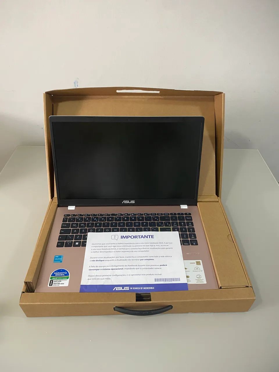 Notebook Asus vivo book?NOVÍSSIMO?