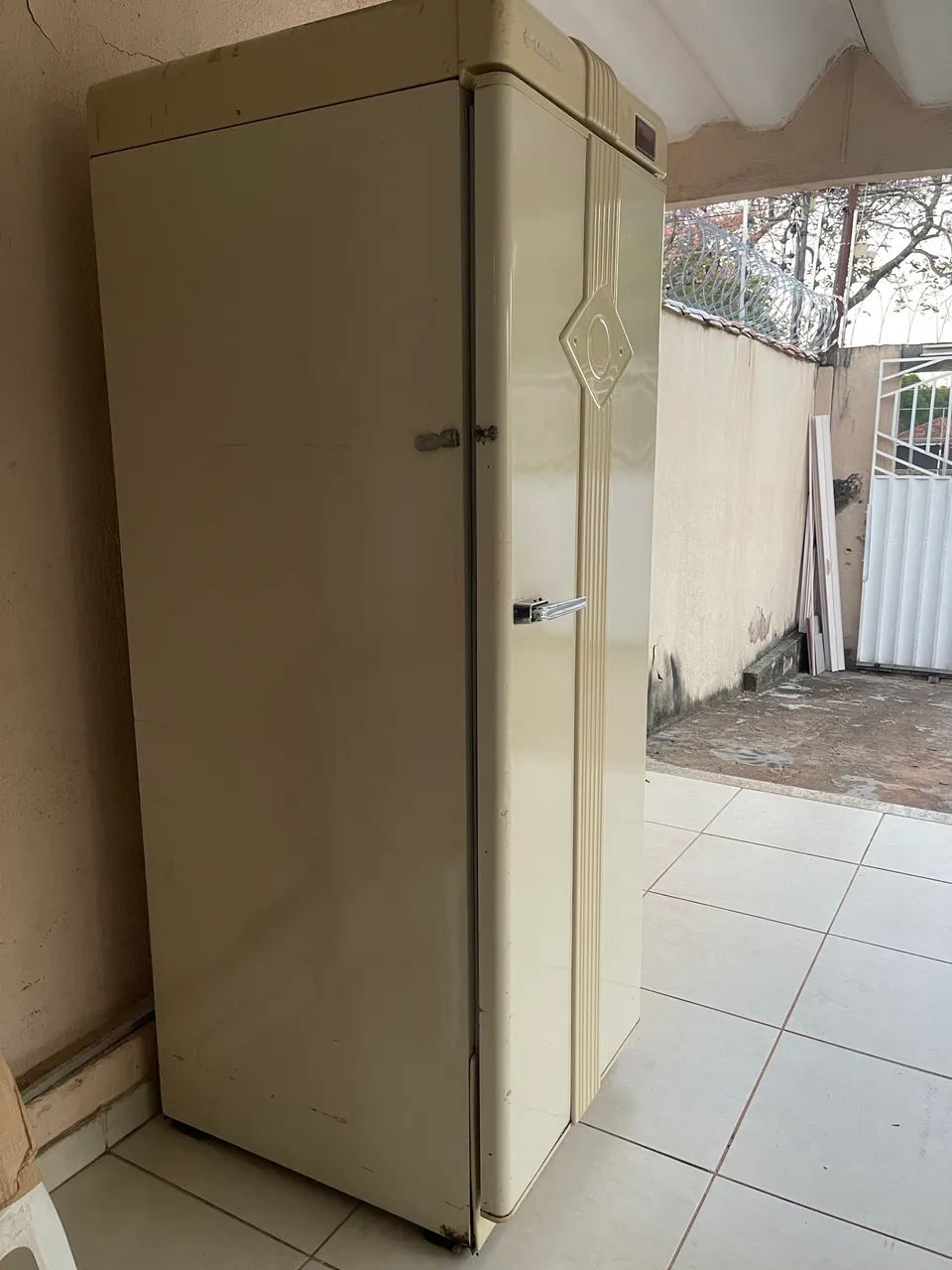 Freezer cervejeira Metalfrio 574L - Foto 3