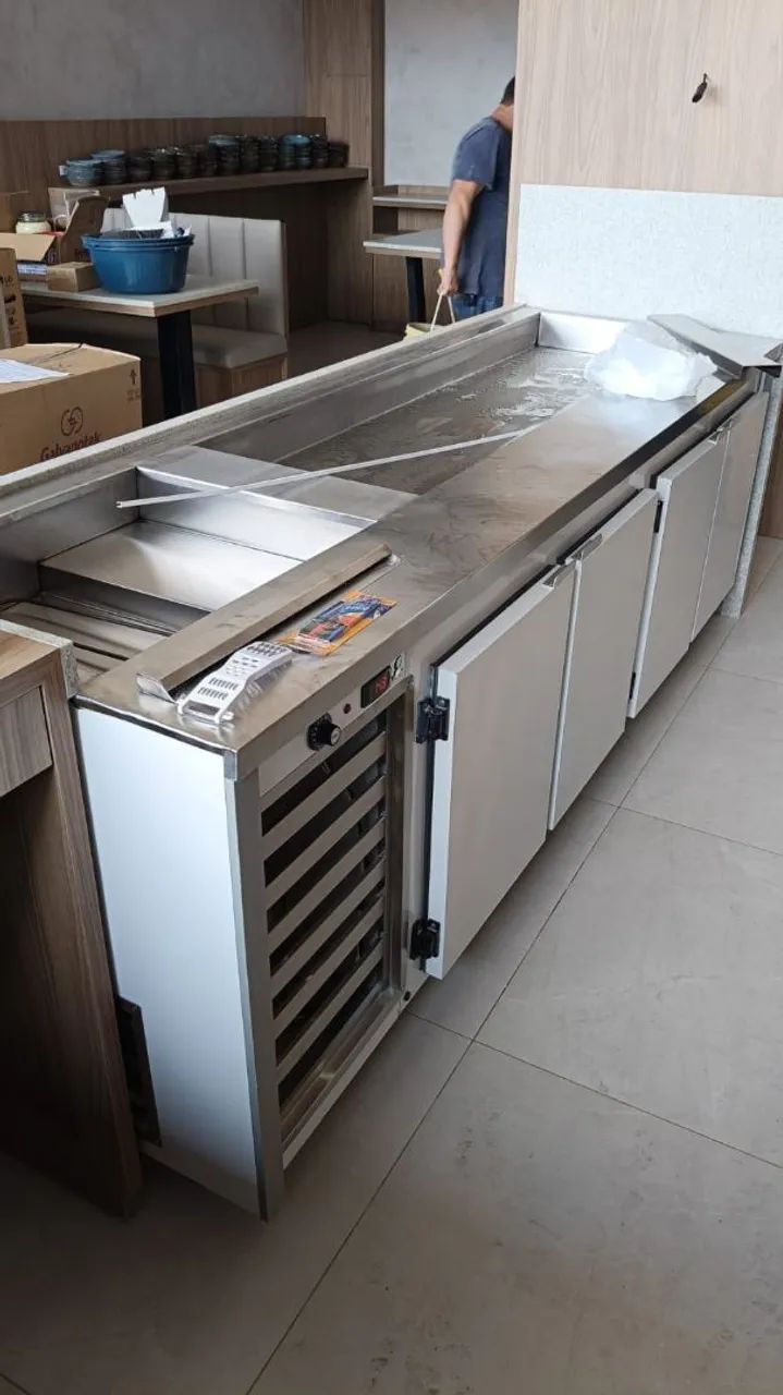 Condimentadora buffet quente e fria, com refrigerador na parte de baixo  - Foto 5