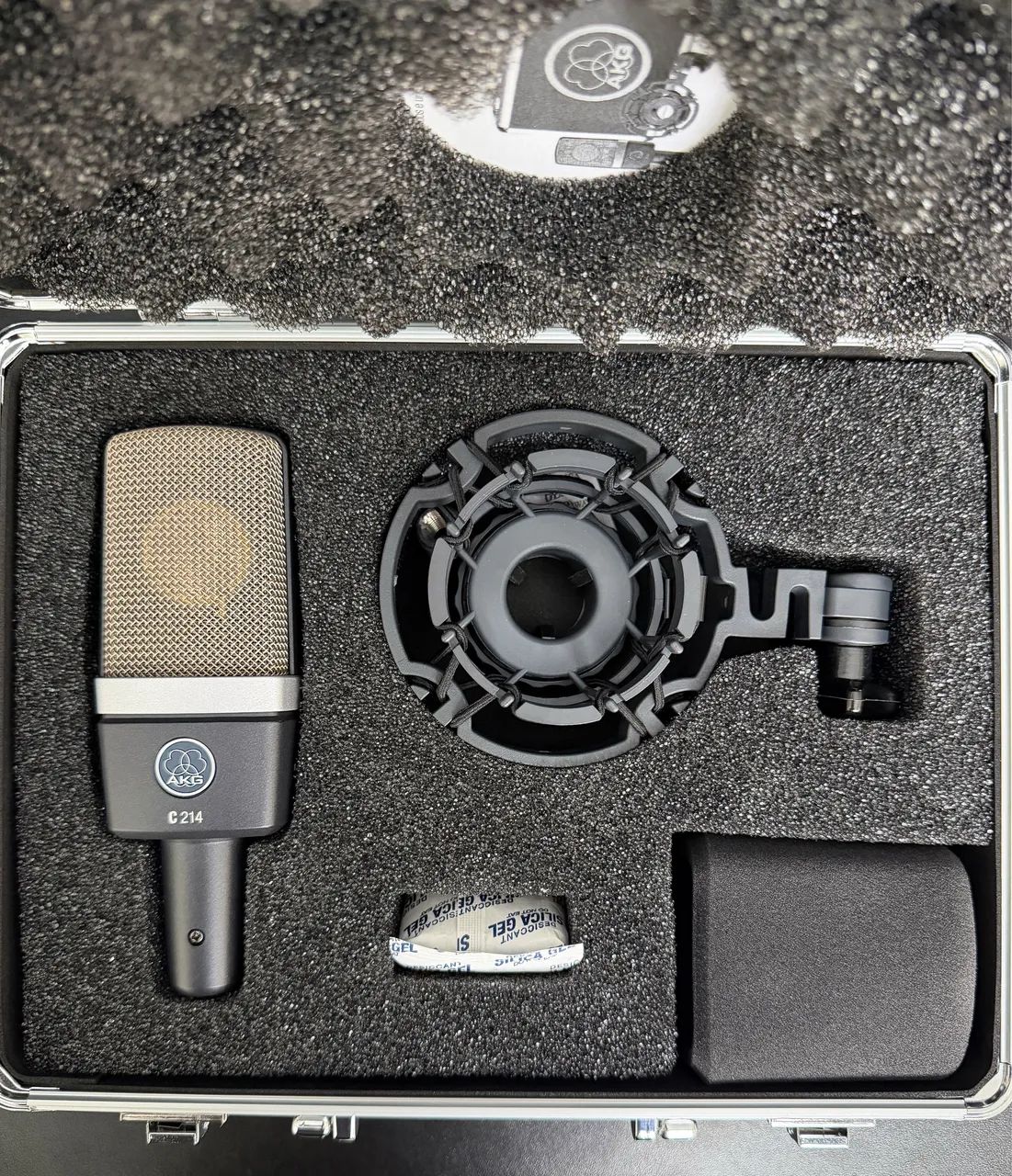 Microfone AKG C214 Novo!