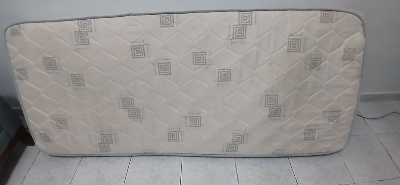 Vende-se colchão ortobom de solteiro  - Foto 5