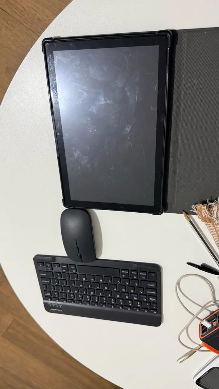 Tablet Coolvo C10 com mouse e teclado - Foto 2