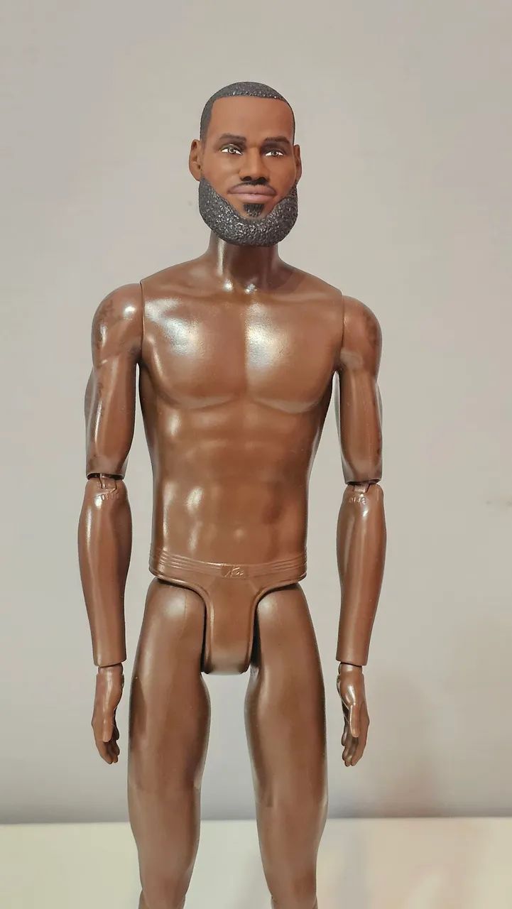 Ken LeBron James Kenbassadors  - Foto 2