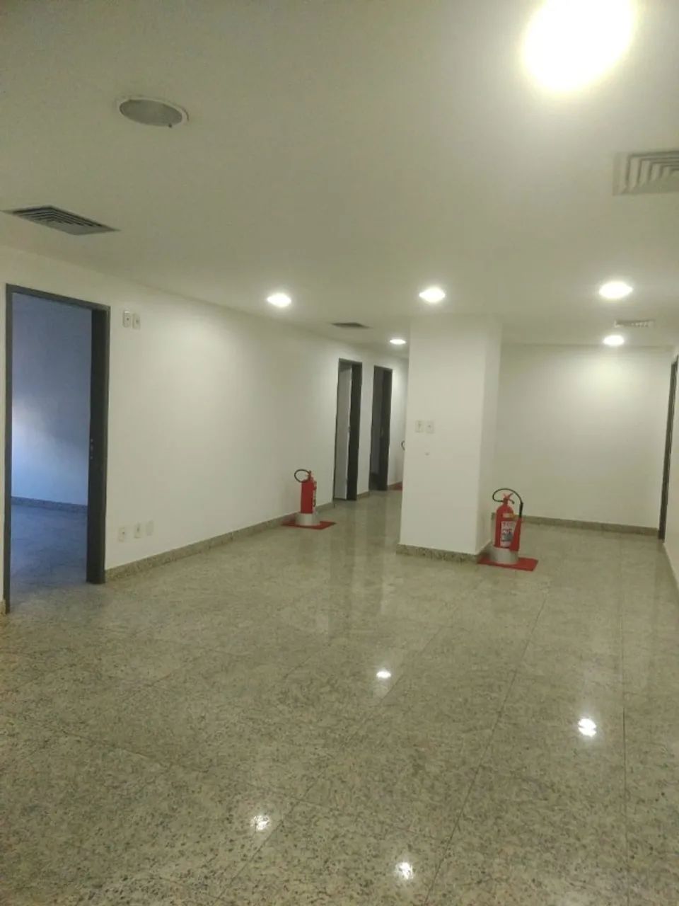 ALUGA-SE ANDAR CORRIDO DE 400M2 CENTRO DO RIO - Foto 5