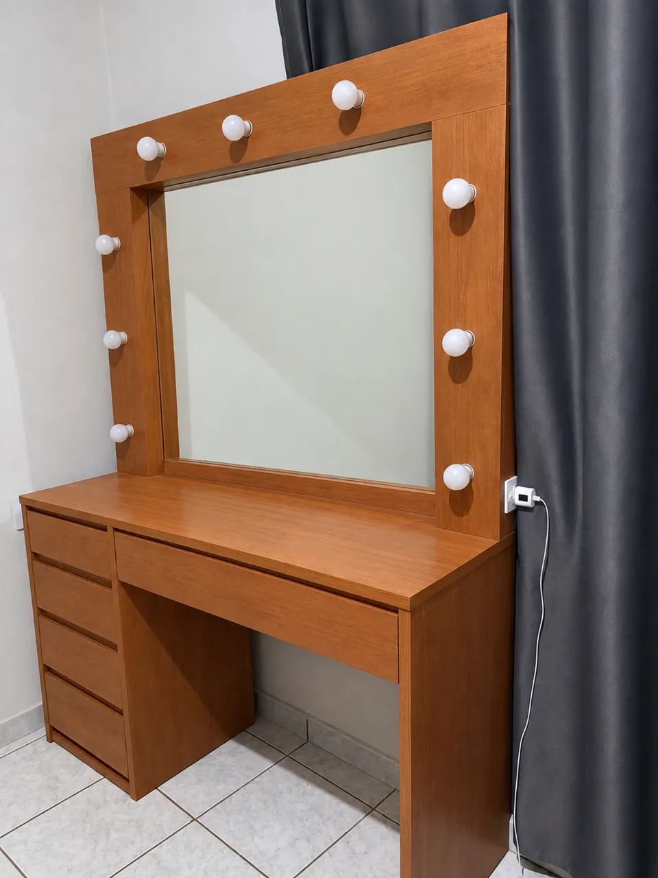 Penteadeira camarim 100% MDF