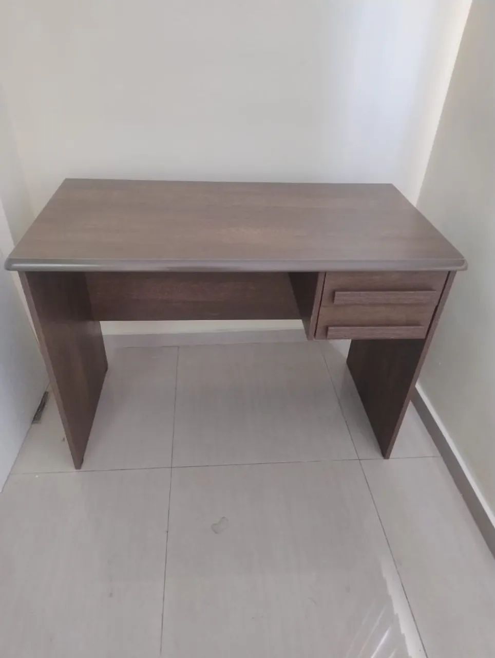 Mesa de escritório semi nova