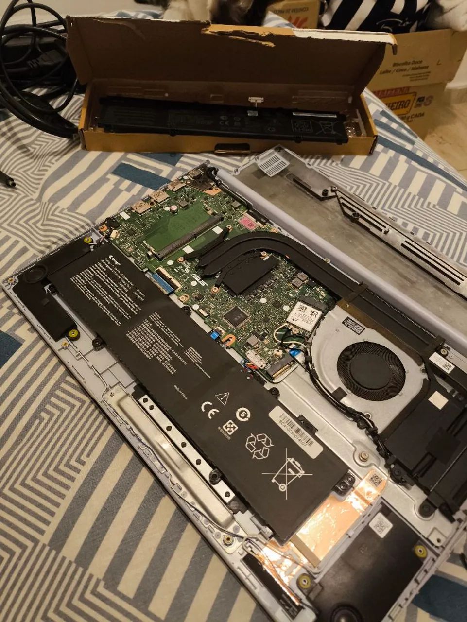 Notebook Asus Vivobook 15 retirada de peças - Foto 3