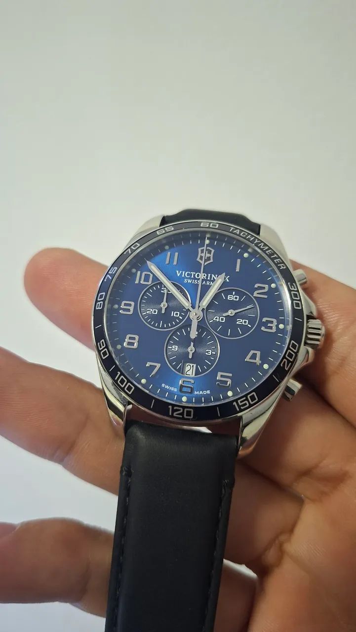 Relógio victorinox field force. 