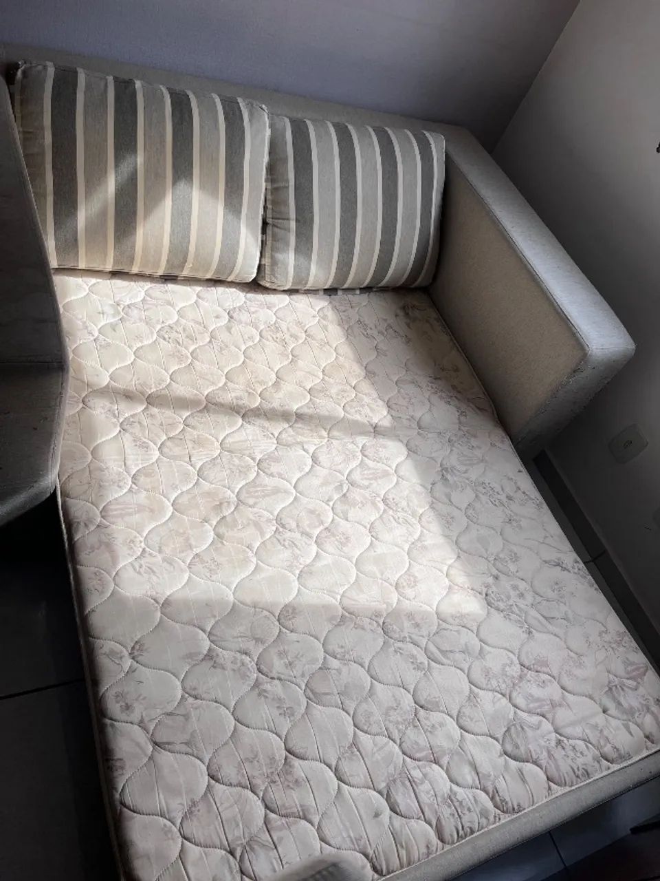 Sofá-cama casal65566185649665124