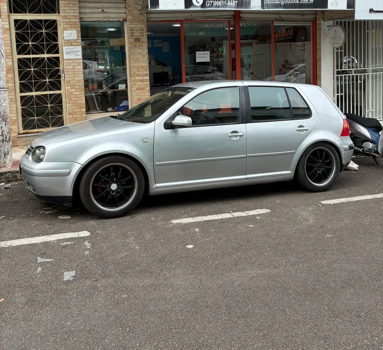 Volkswagen Golf 1.6 MI/ 1.6 MI Gener./black & Silver 2001