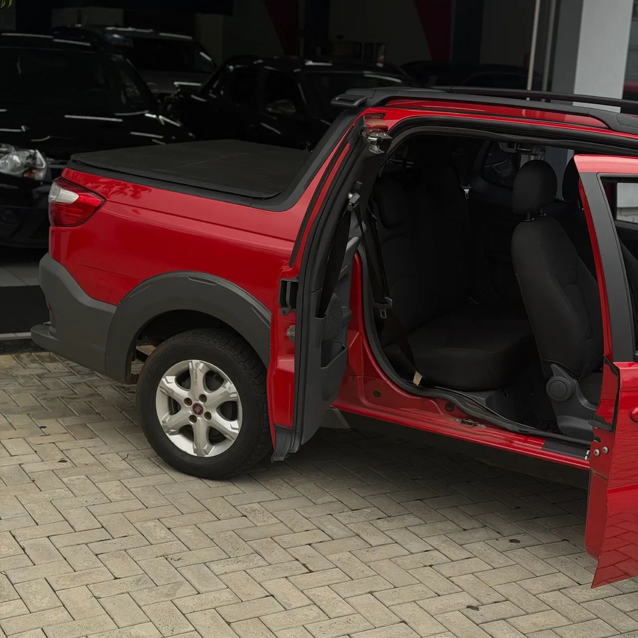 Fiat Strada Working Hard 1.4 Fire Flex 8V CD 2018 - Foto 5