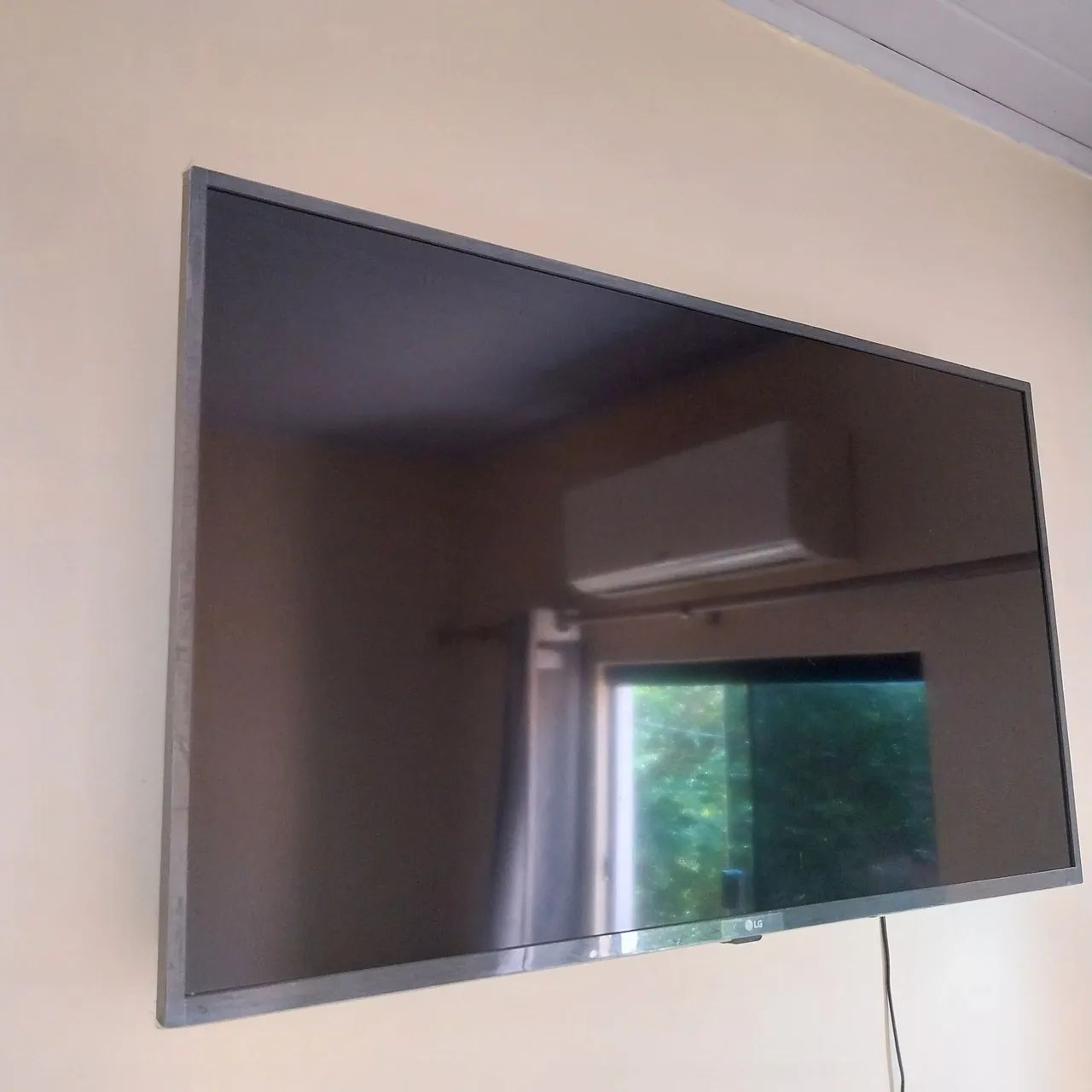Vende-se smart TV .